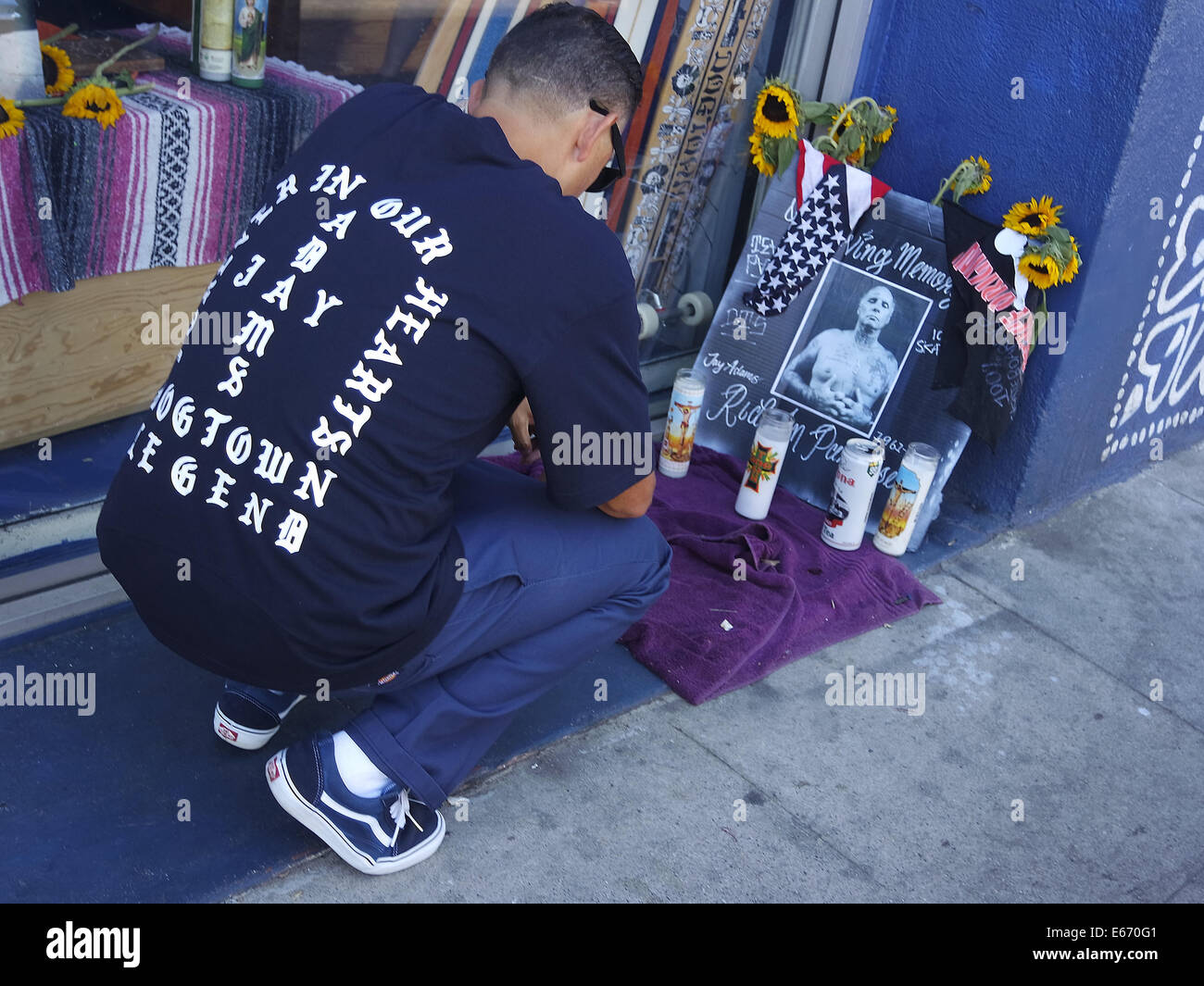 Venice, California, USA. 16th Aug, 2014. A tribute outside Venice Originals to original Dogtown Z-Boys skateboarder Jay Adams who passed away on Thursday in Mexico. Adams, a skateboarding legend who is credited with helping to shape modern skateboarding style, was 53. Credit:  Jonathan Alcorn/ZUMA Wire/Alamy Live News Stock Photo