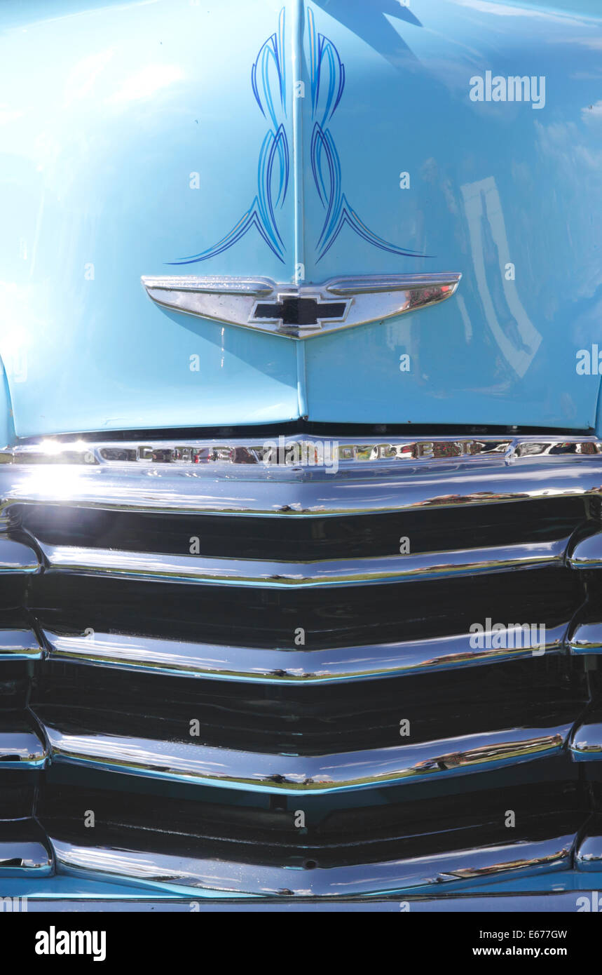 Radiator grill of 1948 Chevrolet Pickup Truck at White Waltham Retro
