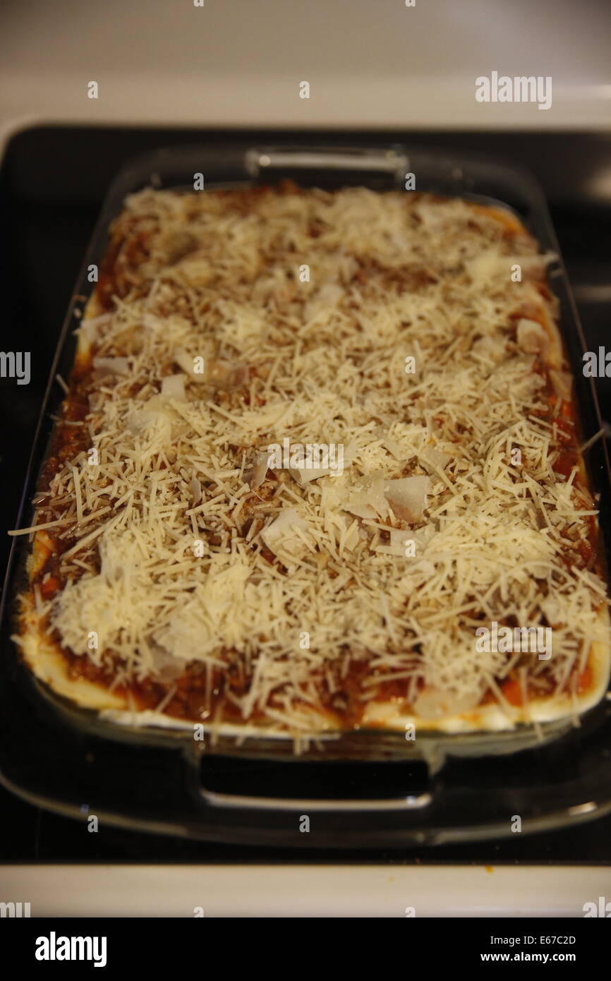 Making Lasagna Italian food cheese layers parmesan ingredients process cooking Stock Photo Alamy