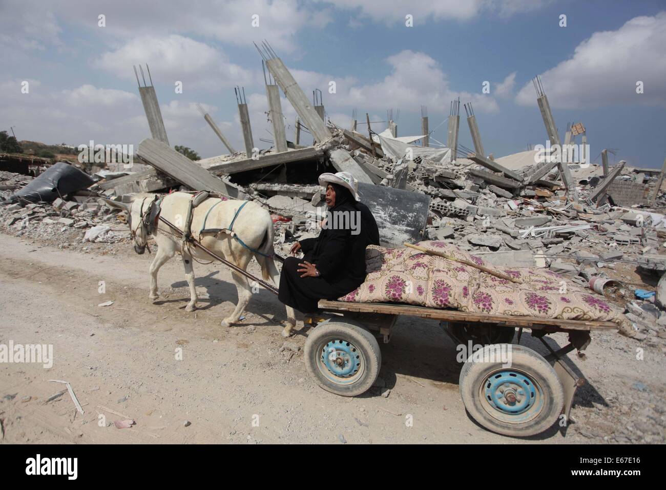 Gaza. 17th Aug, 2014. Johr El-Deek, Gaza Strip, Palestinian Territory ...