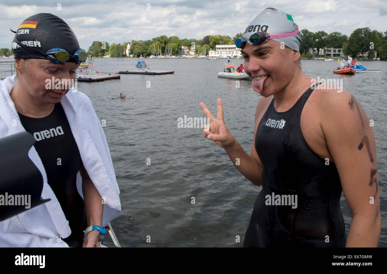 Berlin, Germany. 17th Aug, 2014. Martina Grimaldi (r) from Italy poses