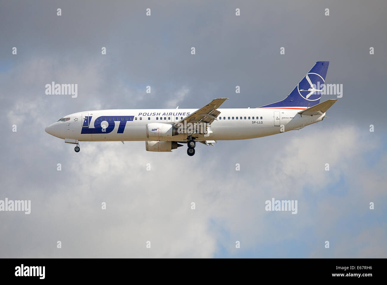 LOT Polish Airlines Boeing 737 SP-LLG arriving at London-Heathrow Airport LHR Stock Photo