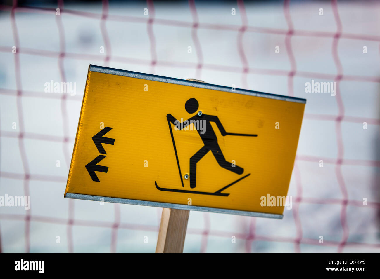 Skiing route hires stock photography and images Alamy