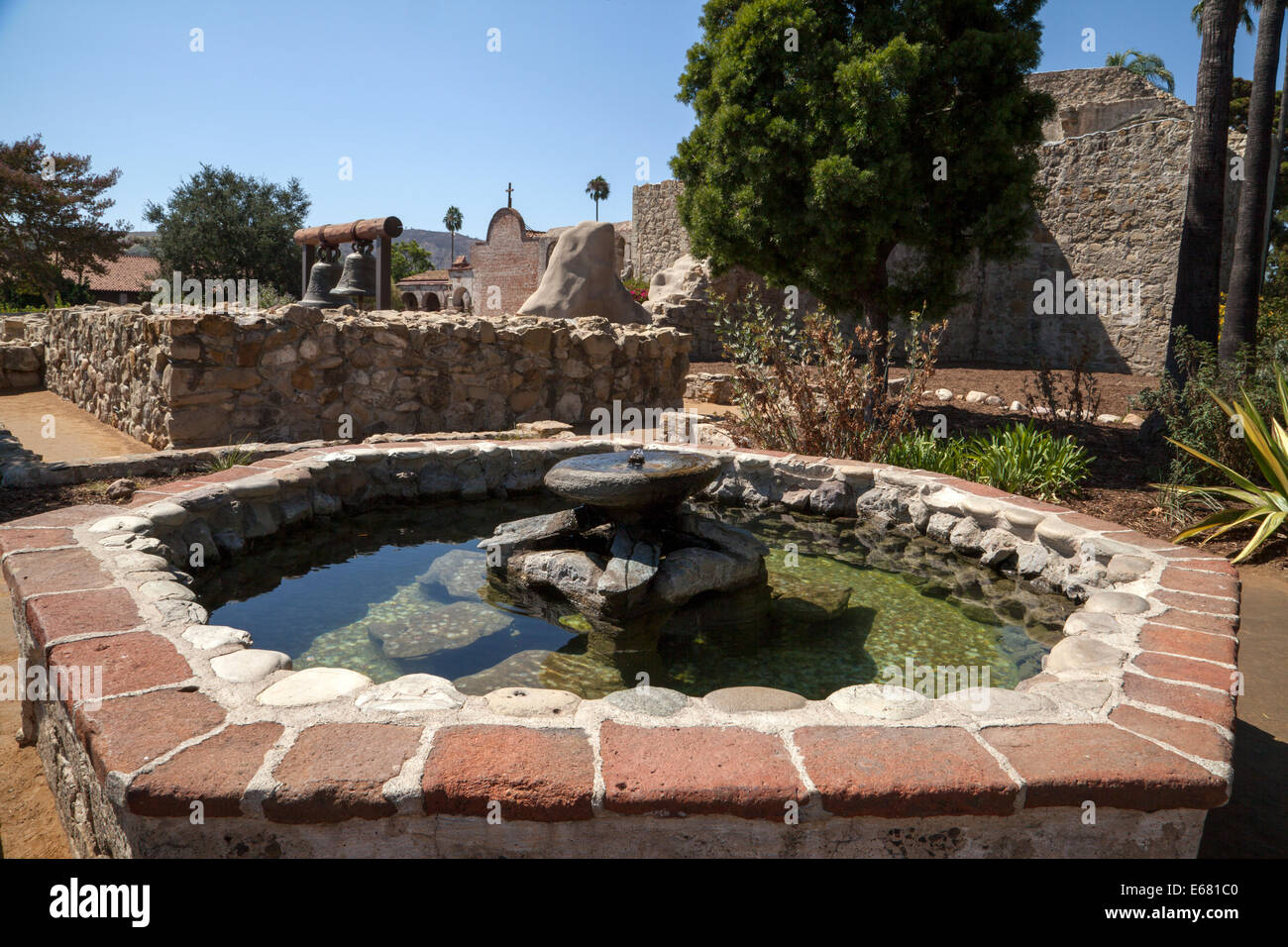 Fountain in the courtyard of the Mission San Juan Capistrano, San Juan Capistrano, California, USA Stock Photo