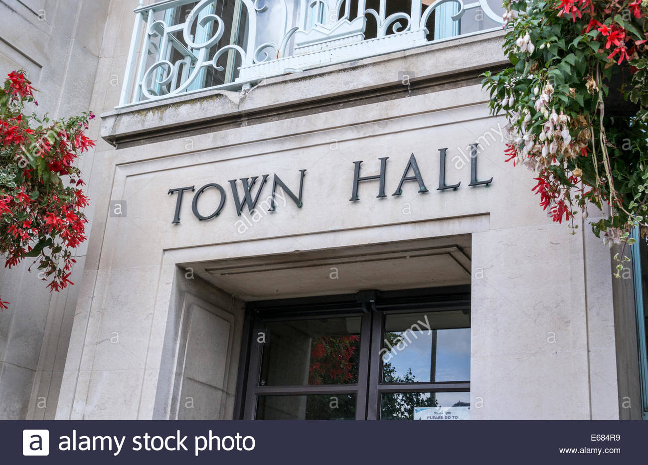 Town Hall Sign Uk High Resolution Stock Photography and Images Alamy