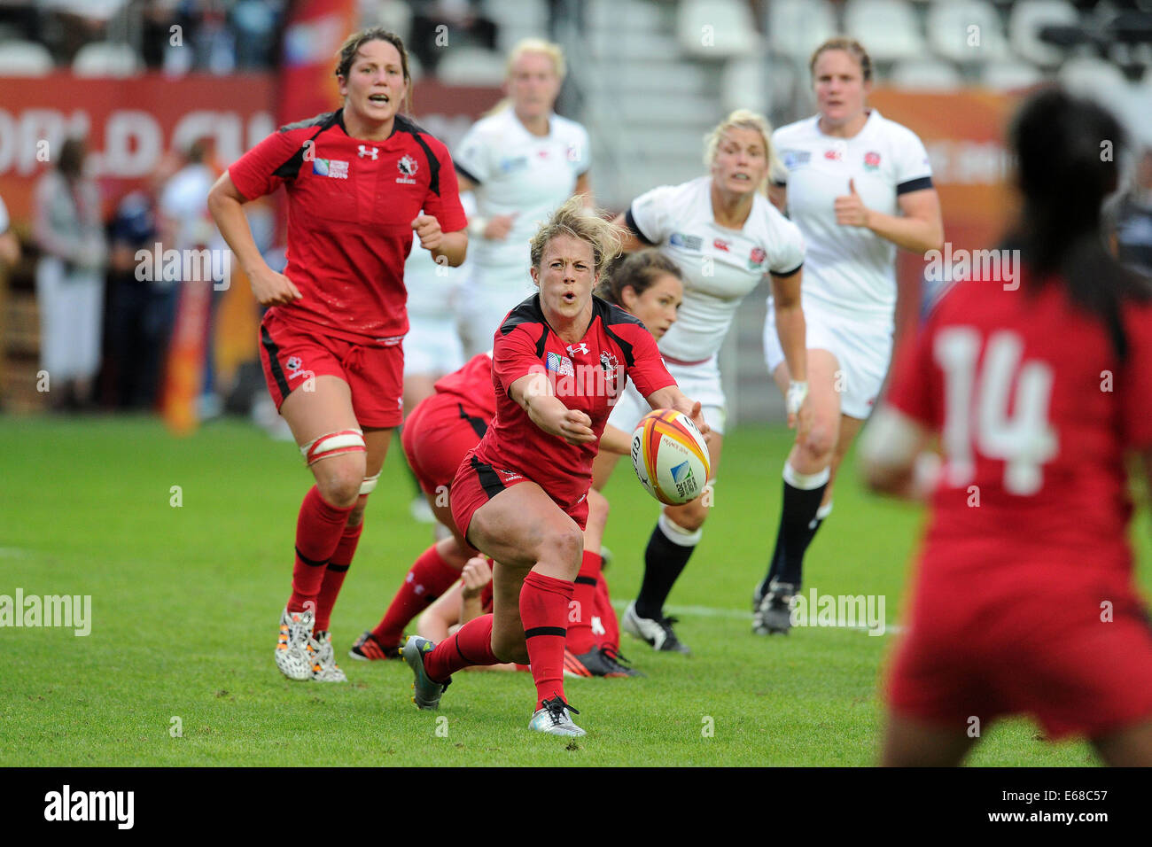 Paris, France. 17th Aug, 2014. Womens World Cup Rugby Final. England versus Canada. Andrea Burk (Canada) Credit:  Action Plus Sports/Alamy Live News Stock Photo