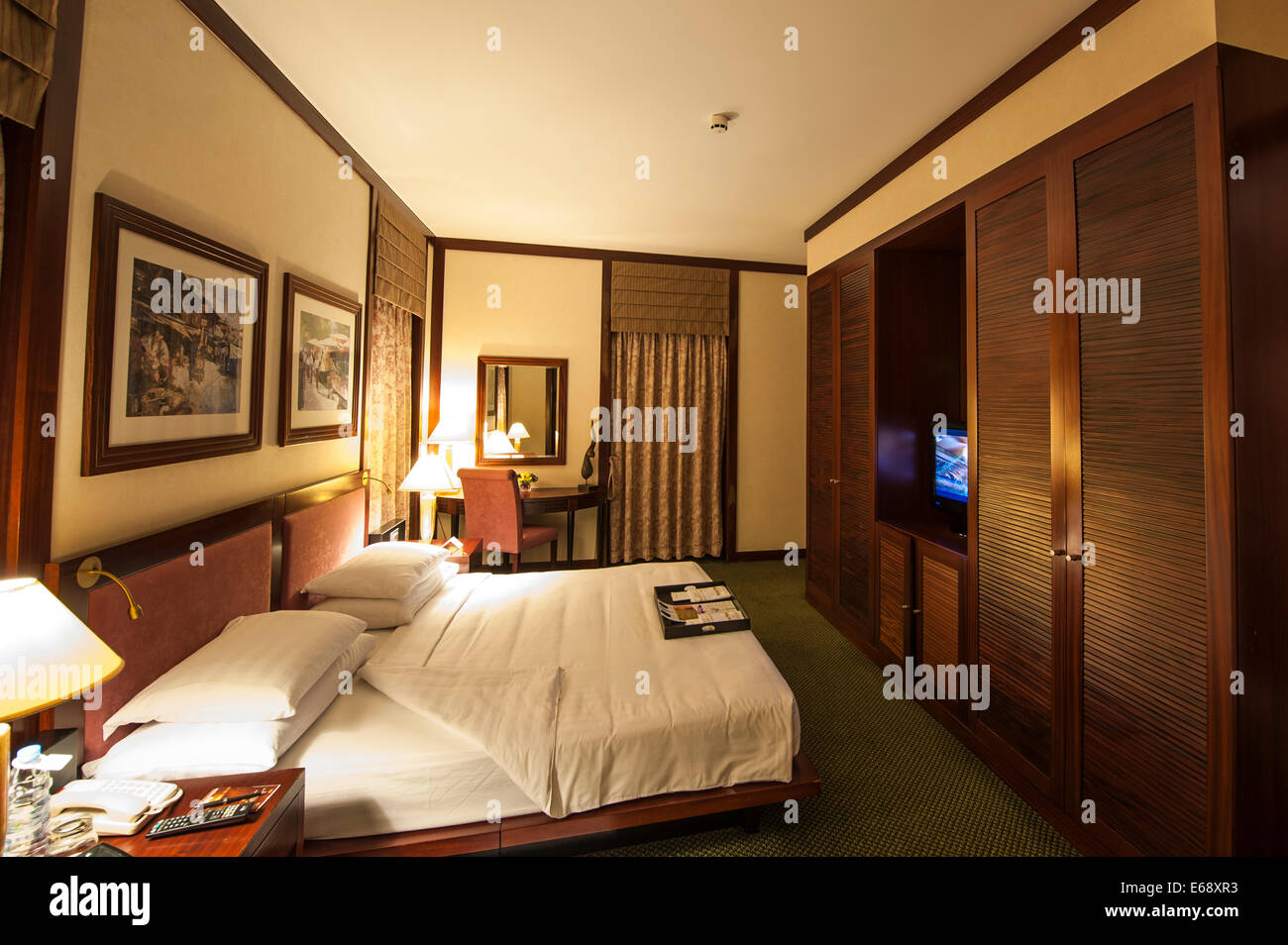 Bedroom suite room at the Dusit Thani Hotel, Dubai