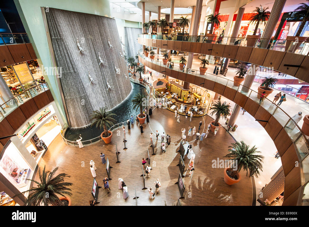 Divers Sculpture Fountain Multi Floor Retail Stores Shops The