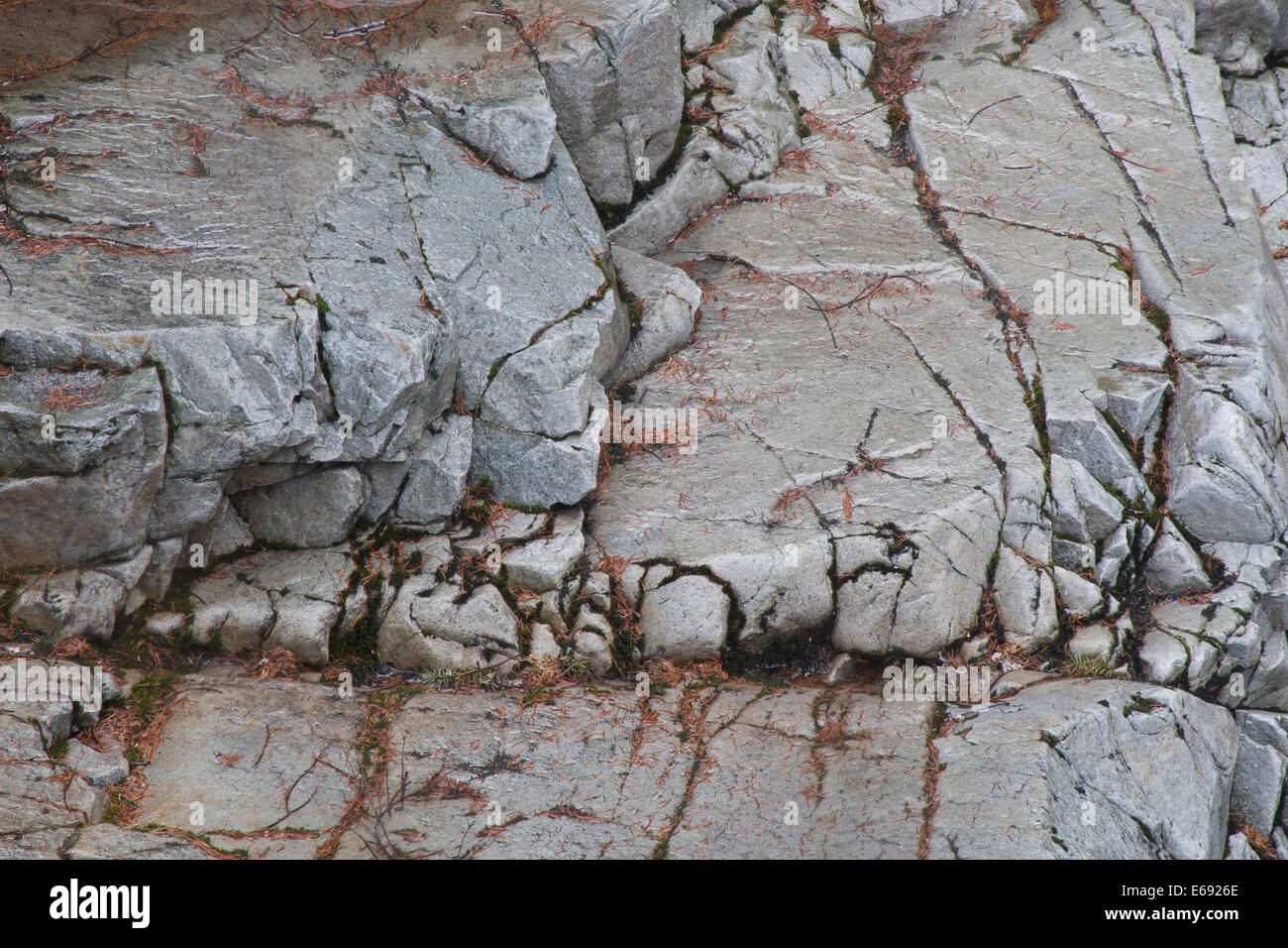 Cracks in rock hi-res stock photography and images - Alamy