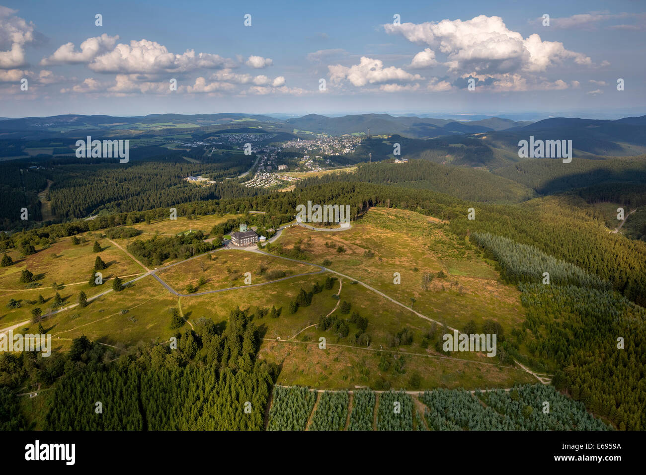 Cloud cover aerial hi-res stock photography and images - Alamy