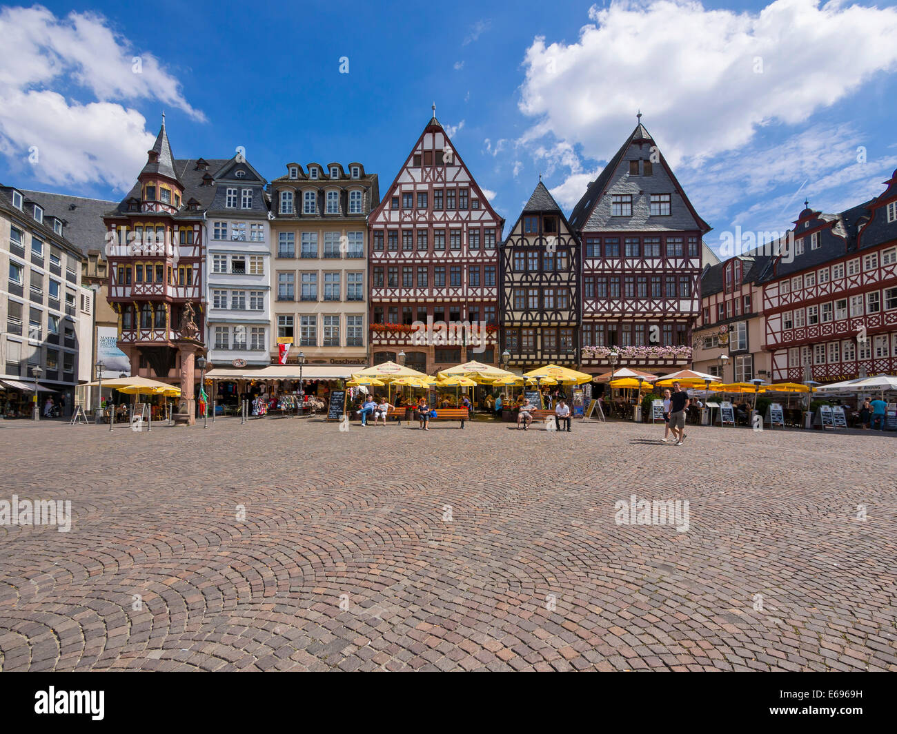 Half-timbered houses, Römerberg square, Frankfurt am Main, Hesse, Germany Stock Photo