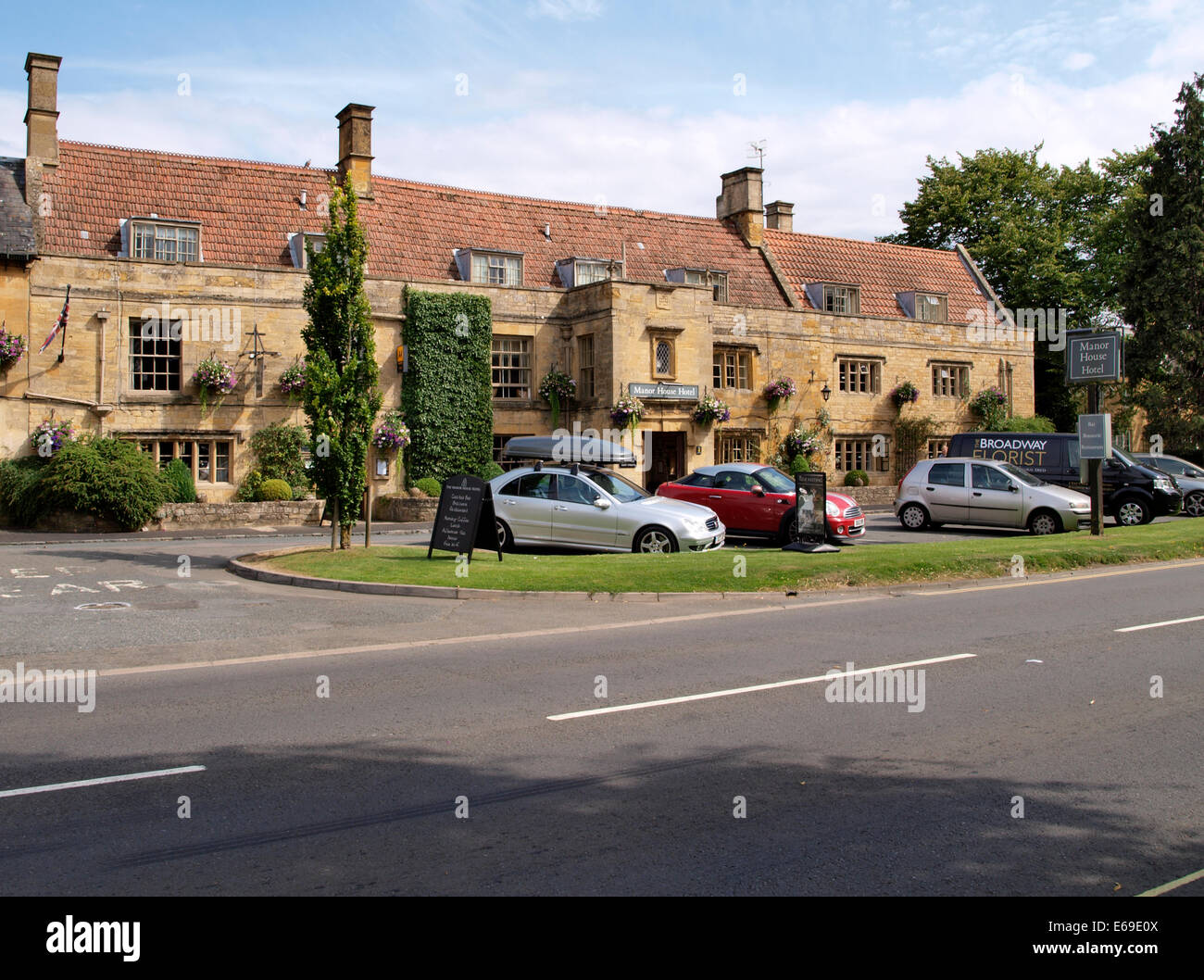 Manor House Hotel, MoretoninMarsh, Gloucestershire, UK Stock Photo