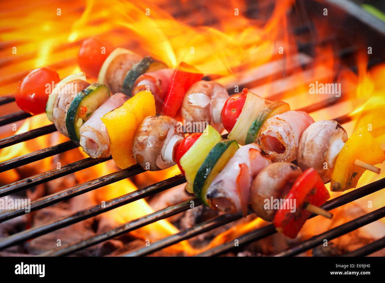 Broiling Grill Fire Bbq Skewer Stock Photo Alamy