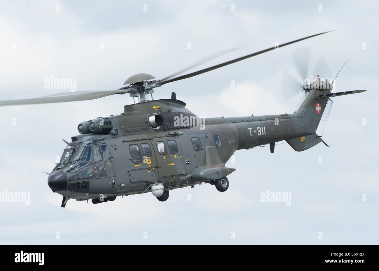 Super puma hi-res stock photography and images - Alamy