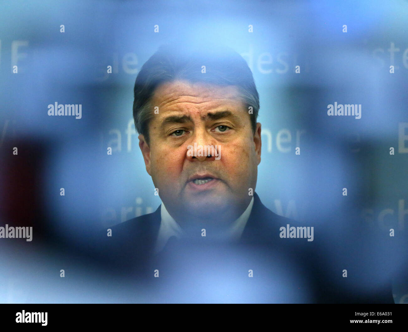Berlin, Germany. 19th Aug, 2014. German Economics Minister Sigmar Gabriel during a press conference in the Economics Ministry in Berlin, Germany, 19 August 2014. Gabriel previously met with works councils from the arms industry for talks. Photo: STEPHANIE PILICK/dpa/Alamy Live News Stock Photo