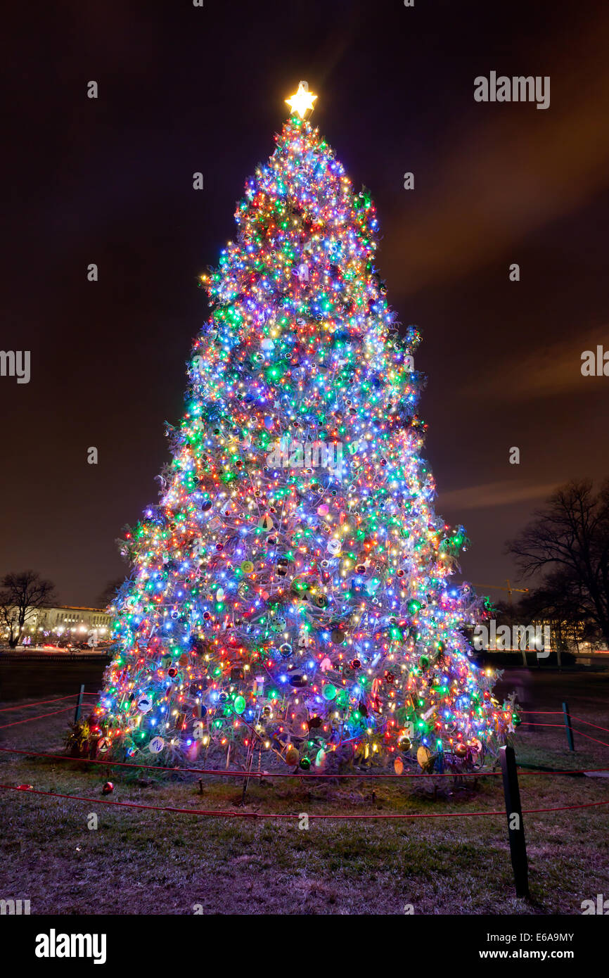 Us capitol with x mas tree hires stock photography and images Alamy