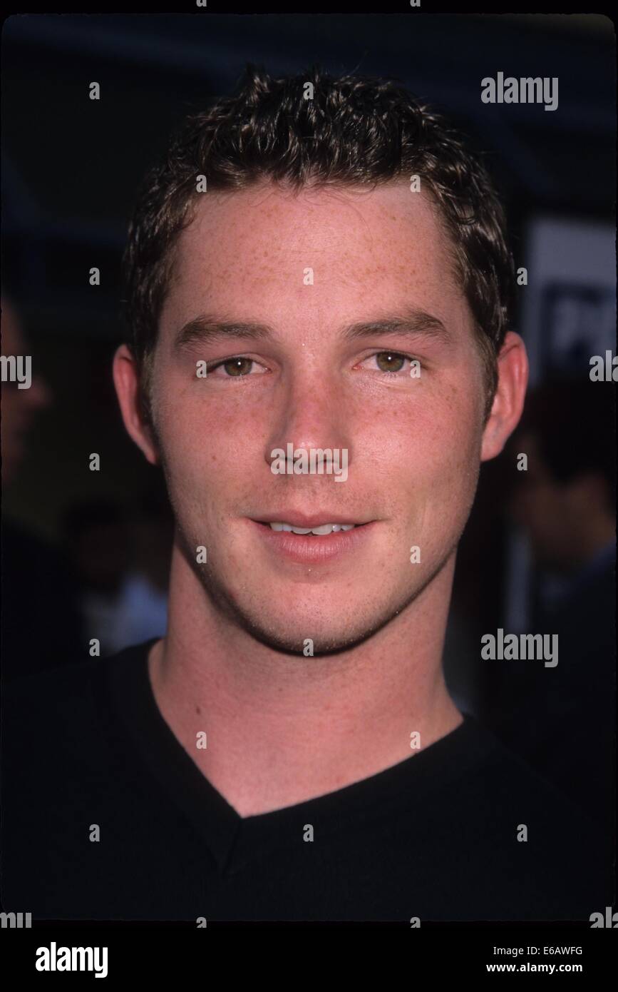 SHAWN HATOSY 1999.American Pie premiere at Cineplex Opeon theatre