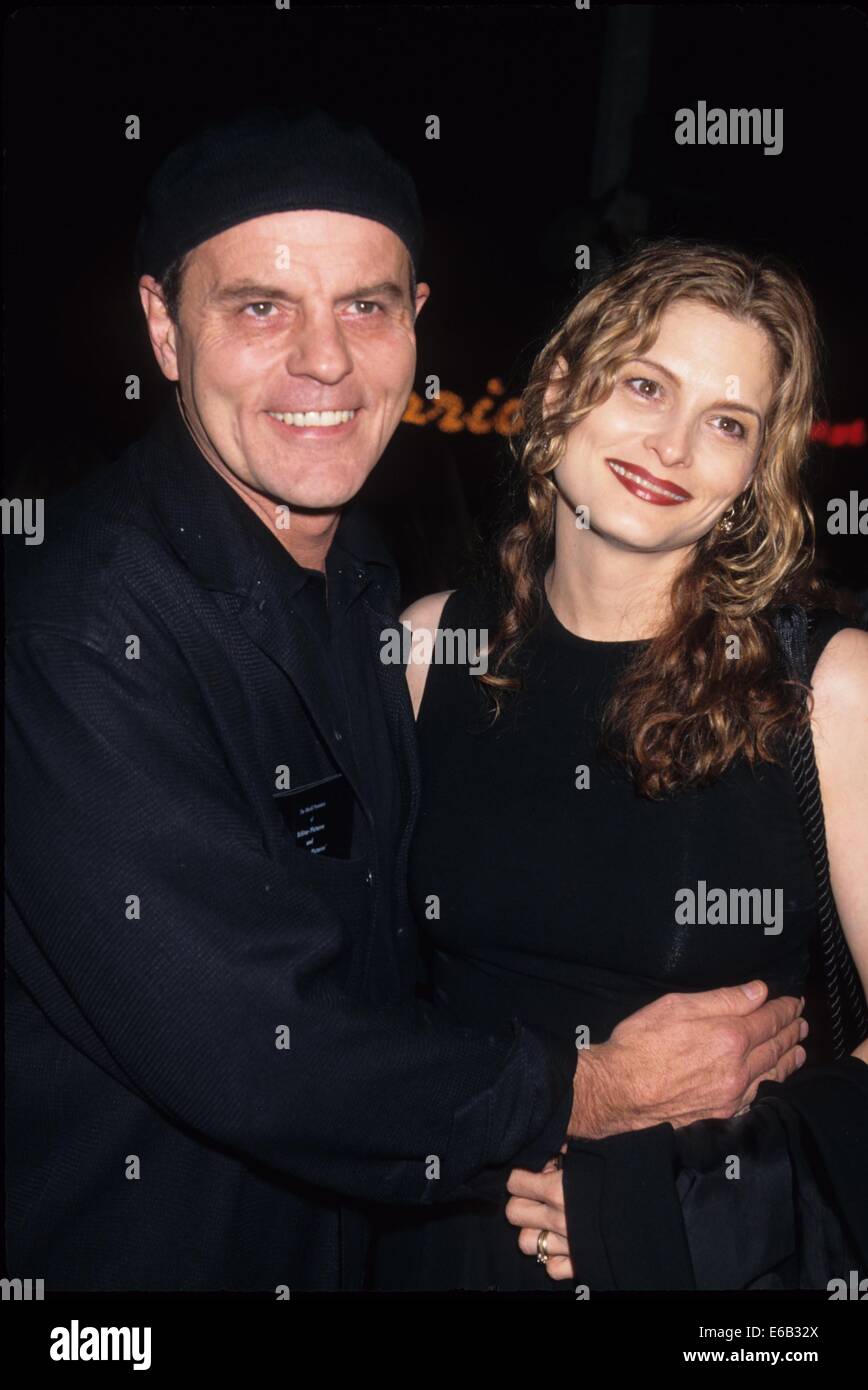 MICHAEL IRONSIDE with wife Karen.Starship Troopers 1997.k10365lr. © Lisa Rose/Globe Photos/ZUMA Wire/Alamy Live News Stock Photo