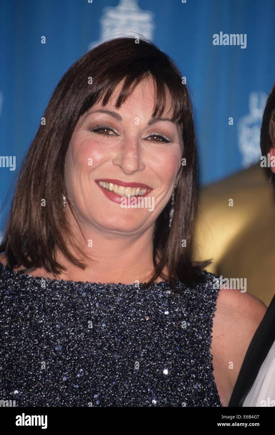 Anjelica Huston Academy Awards Stock Photos & Anjelica Huston Academy