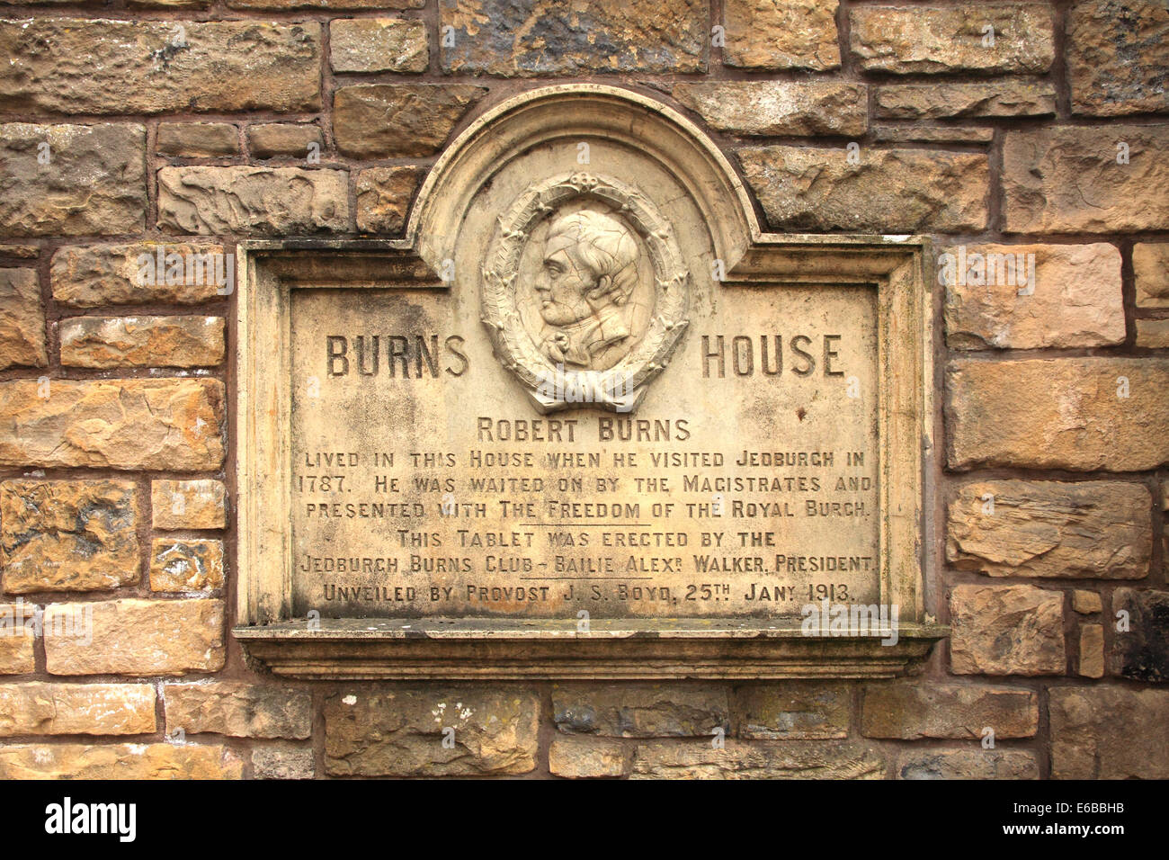 commemerative plaque in Jedburgh, recalling Robert, Burn's stay in the town in 1787 Stock Photo