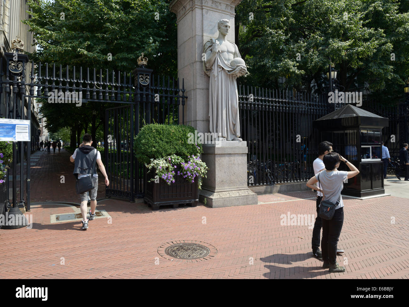 Front entrance to Columbia University Stock Photo