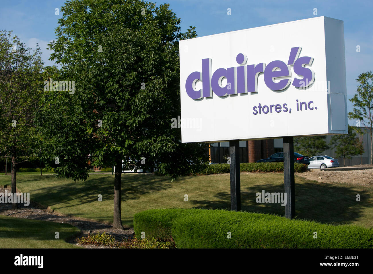 The headquarters of Claire's Stores in Hoffman Estates, Illinois. Stock Photo