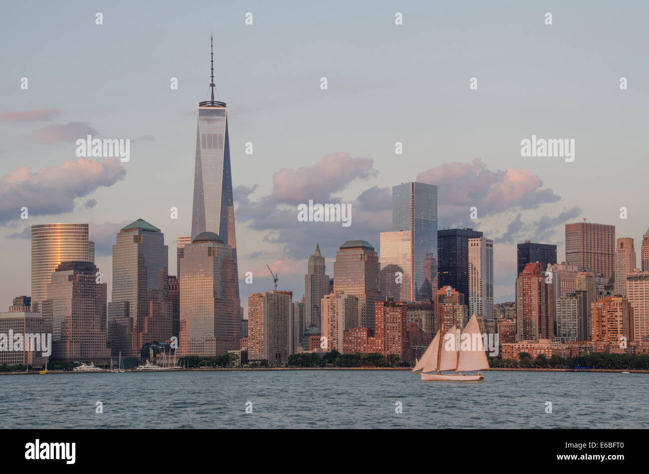 View of A view of the Manhattan skyline from the Hudson River Stock Photo - Alamy