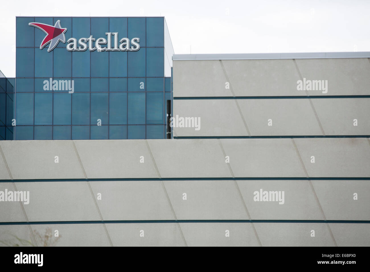 The headquarters of Astellas Pharma US, Inc., in Northbrook, Illinois. Stock Photo