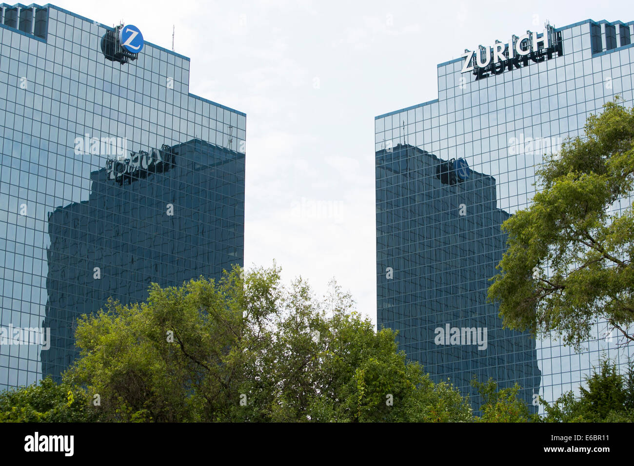 The headquarters of Zurich North America in Schaumburg, Illinois Stock Photo Alamy