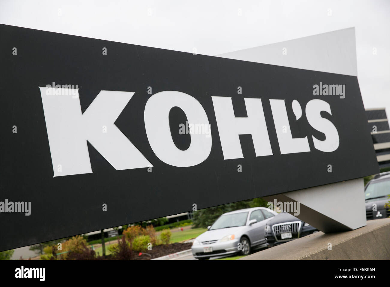 The headquarters of Kohl's Corporation in Menomonee Falls, Wisconsin Stock Photo Alamy