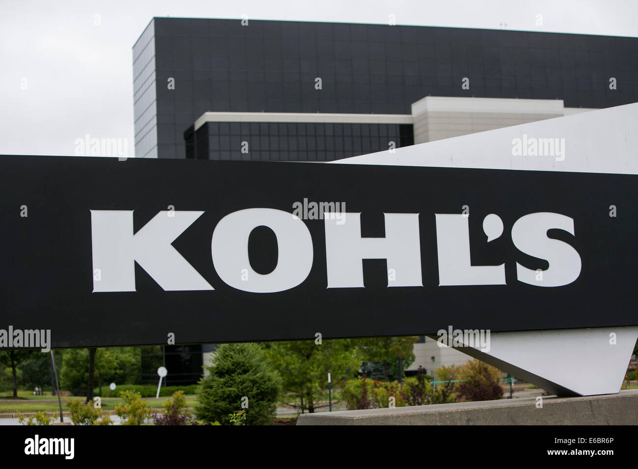 The headquarters of Kohl's Corporation in Menomonee Falls, Wisconsin. Stock Photo