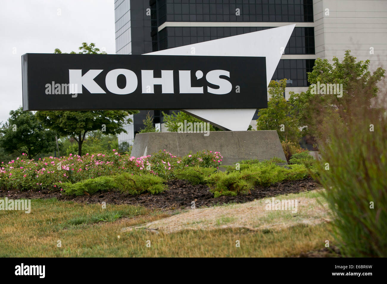 The headquarters of Kohl's Corporation in Menomonee Falls, Wisconsin Stock Photo Alamy