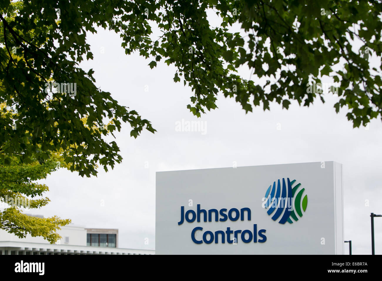 The headquarters of Johnson Controls in Milwaukee, Wisconsin. Stock Photo
