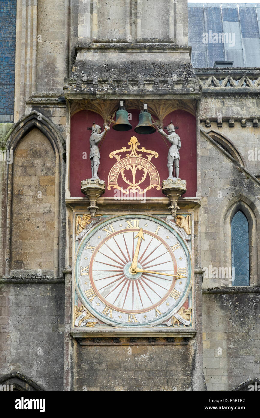 Ornate clock hi-res stock photography and images - Alamy