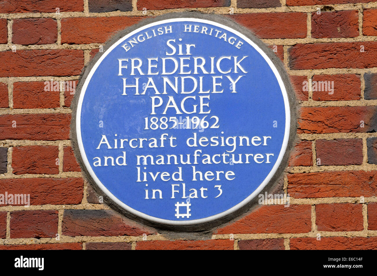 London, England, UK. Commemorative Blue Plaque: Sir Frederick Handley Page (1885-1962) aviation pioneer Stock Photo