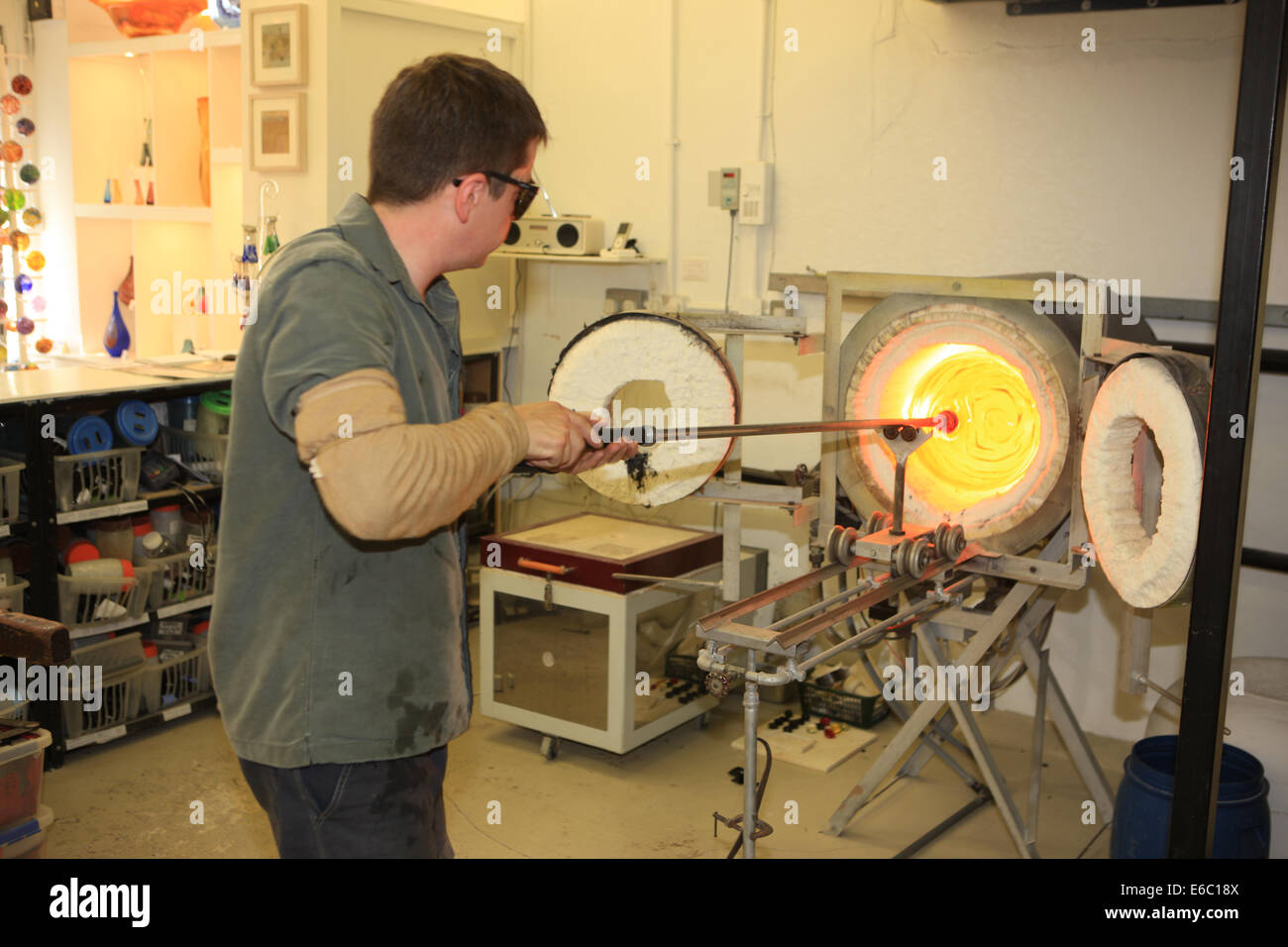Colin Hawkins Blowing Glass at Cirencester Stock Photo Alamy