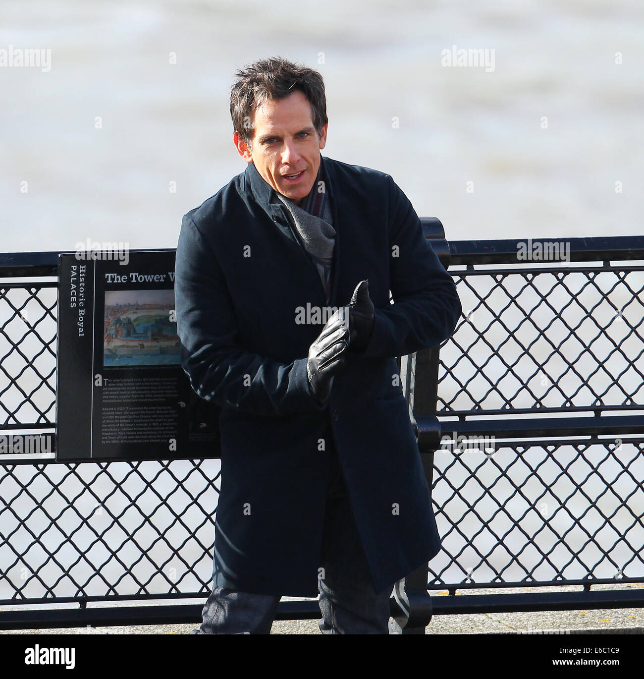 Ben Stiller and Skyler Gisondo films a scene for Night at the Museum 3 ...