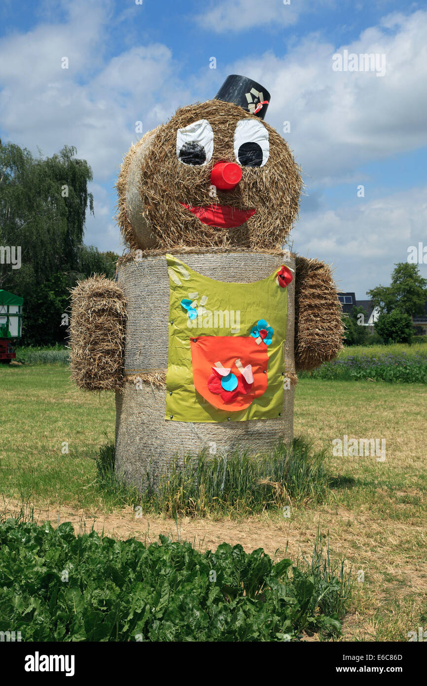 traditions, hay harvest, harvest festival, straw figure at forum