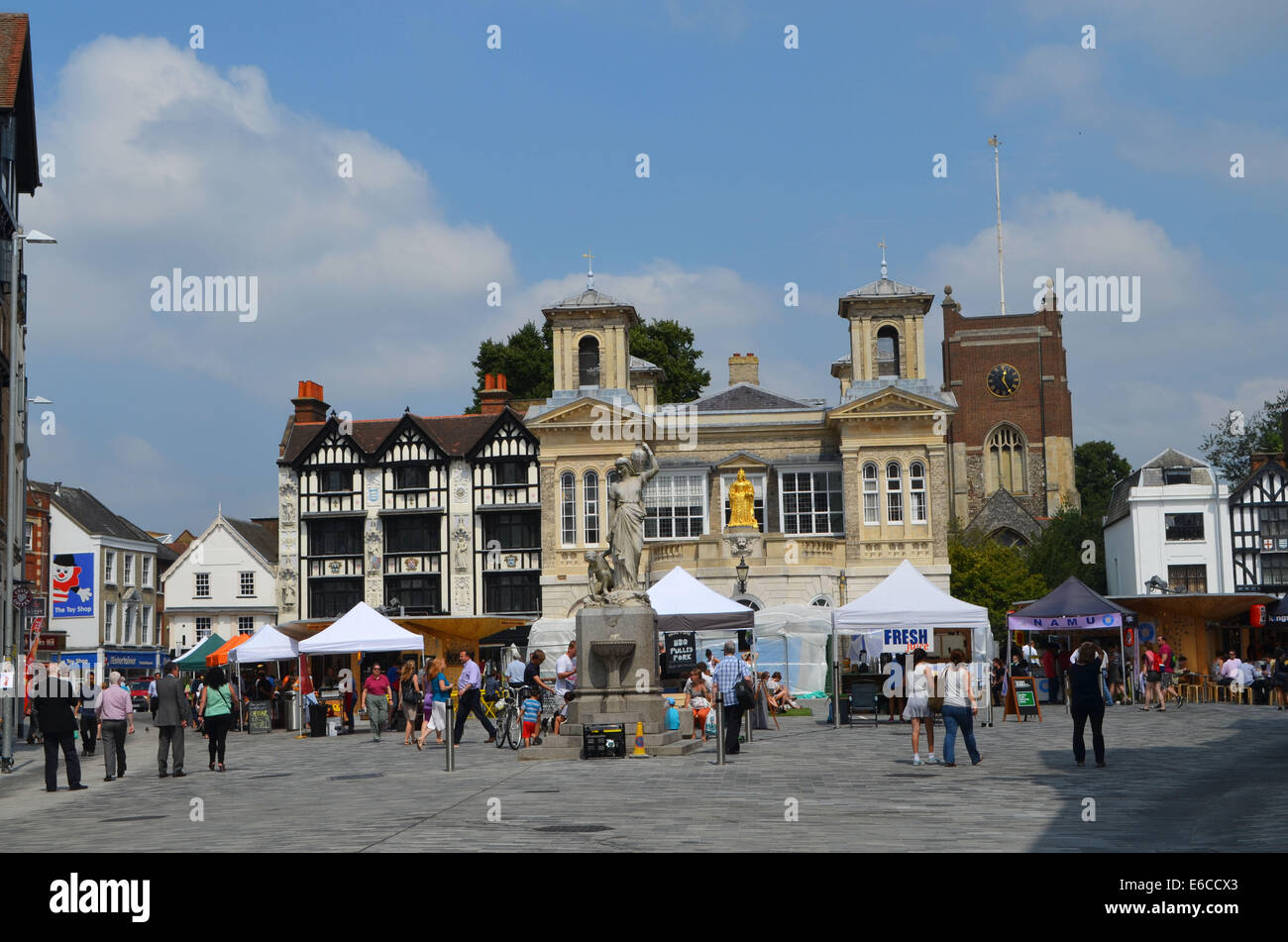 RoyalBorough KingstononThames marketplace with its ancient buildings and street marketeers gets ready for aday of selling&buying Stock Photo
