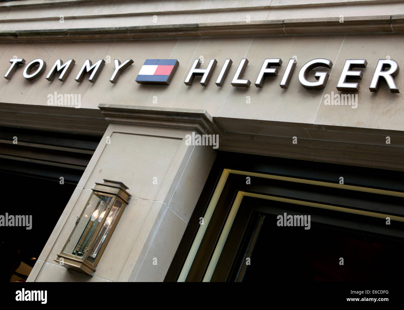 Sign & logo on Tommy Hilfiger fashion store, Knightsbridge, London Stock  Photo - Alamy