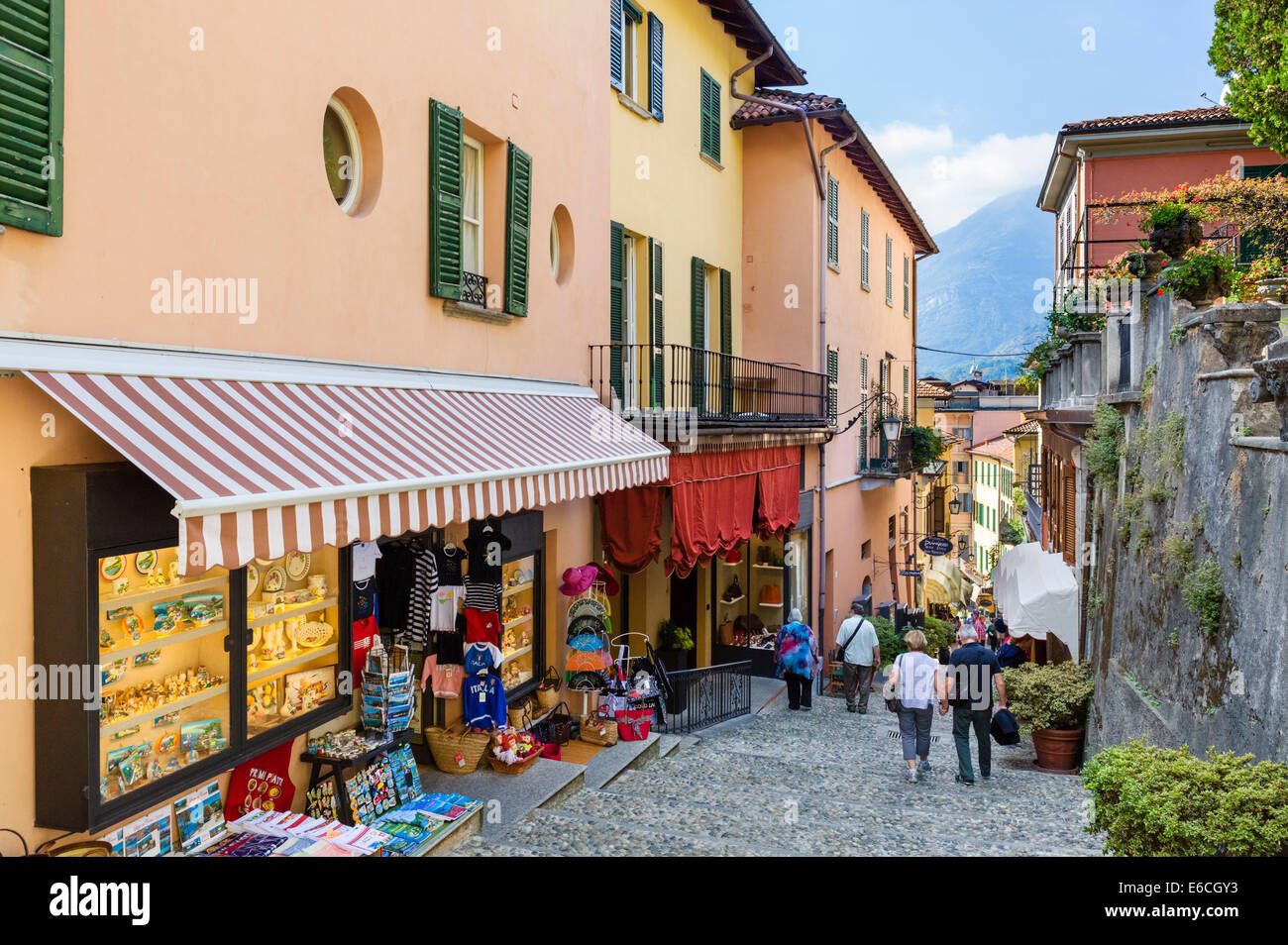 Shops on Salita Serbelloni in the historic old town, Bellagio, Lake Como, Lombardy, Italy Stock Photo