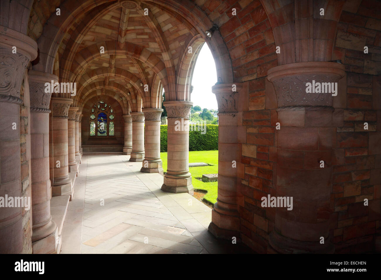 The memorial cloister of Kelso Abbey, Scottish Borders Stock Photo
