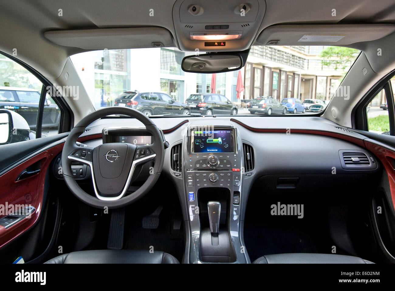 Sideways Rouse Applicable Opel ampera hi-res stock photography and images - Alamy