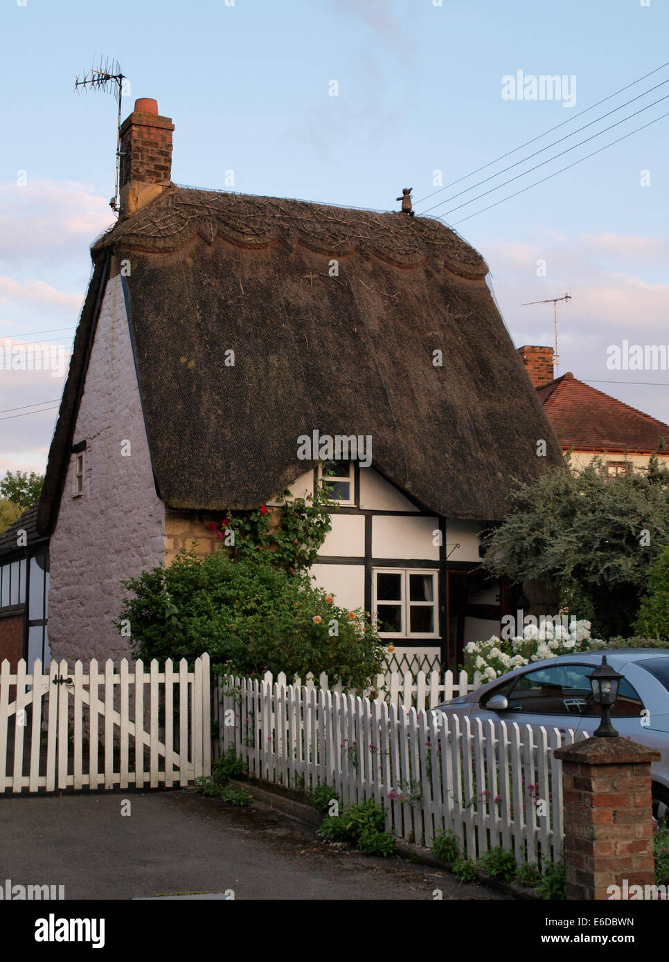 Very Small Thatched cottage, Honeybourne, Worcestershire, UK Stock Photo