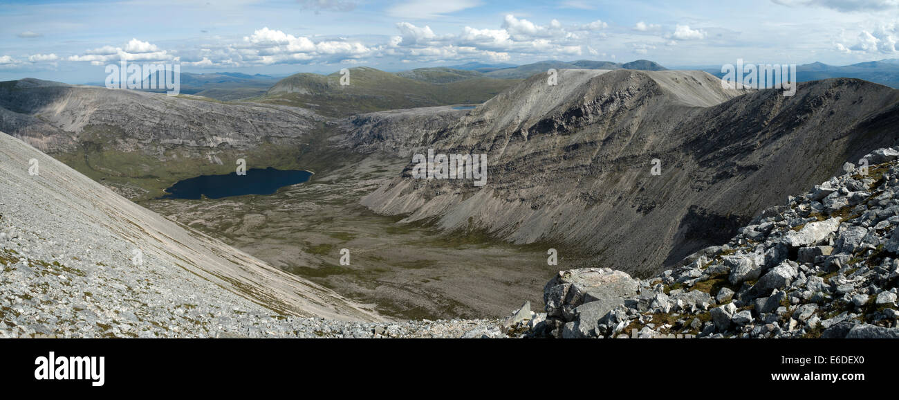 Loch an Easain Uaine and the south eastern summit of Arkle from the summit ridge, Sutherland, Scotland, UK. Stock Photo