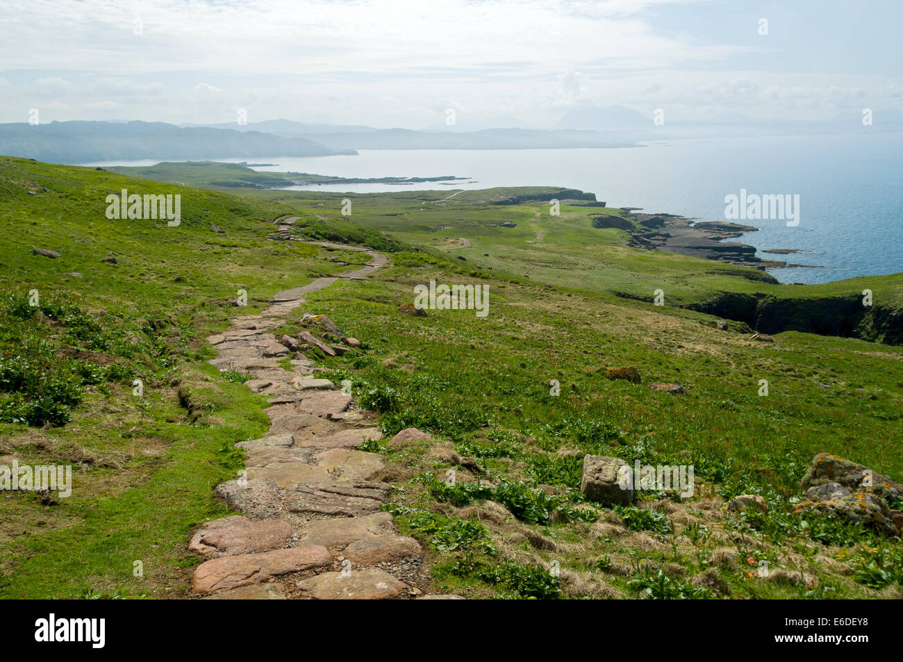 Side of footpath hi-res stock photography and images - Alamy