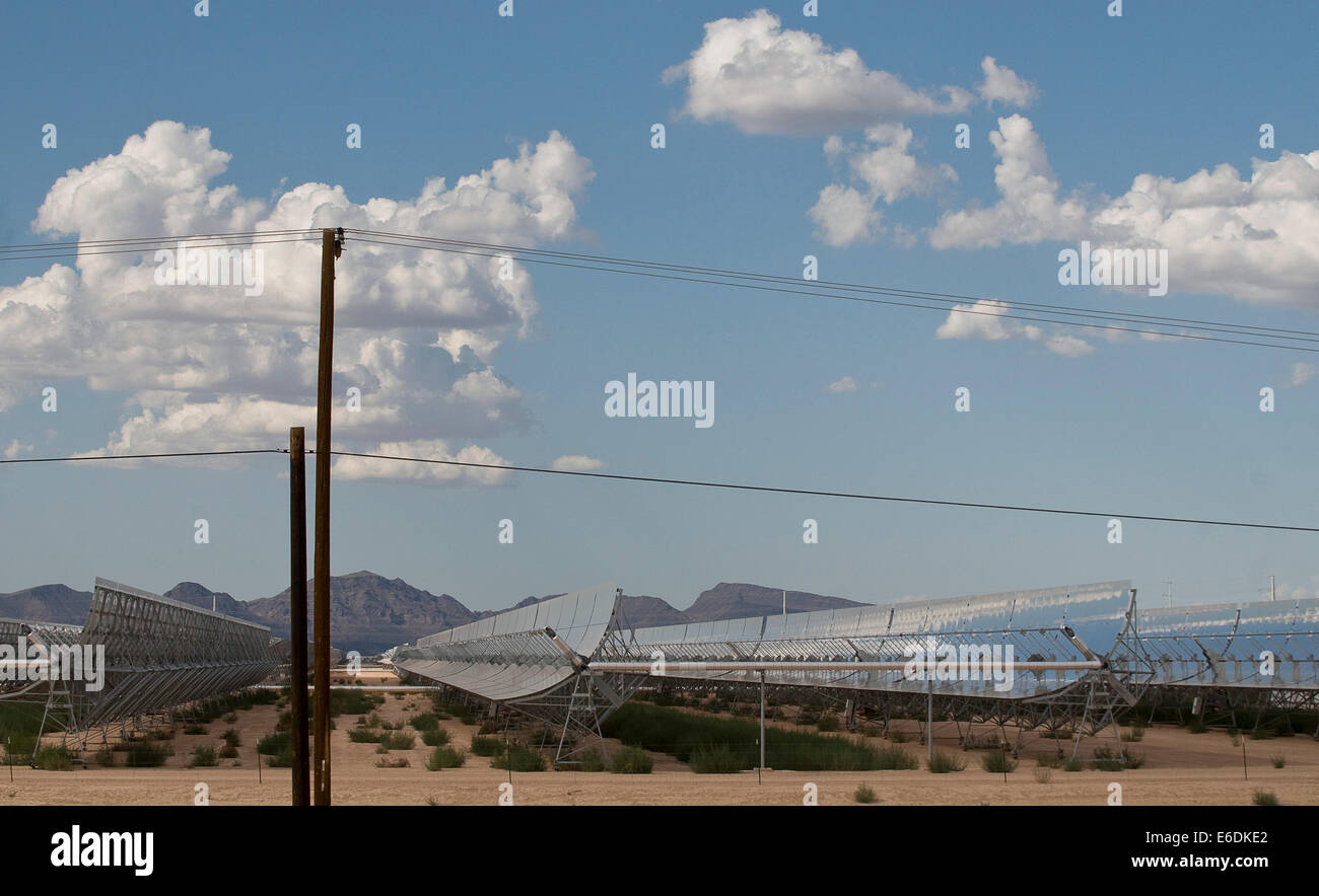 Solar powerplant hires stock photography and images Alamy