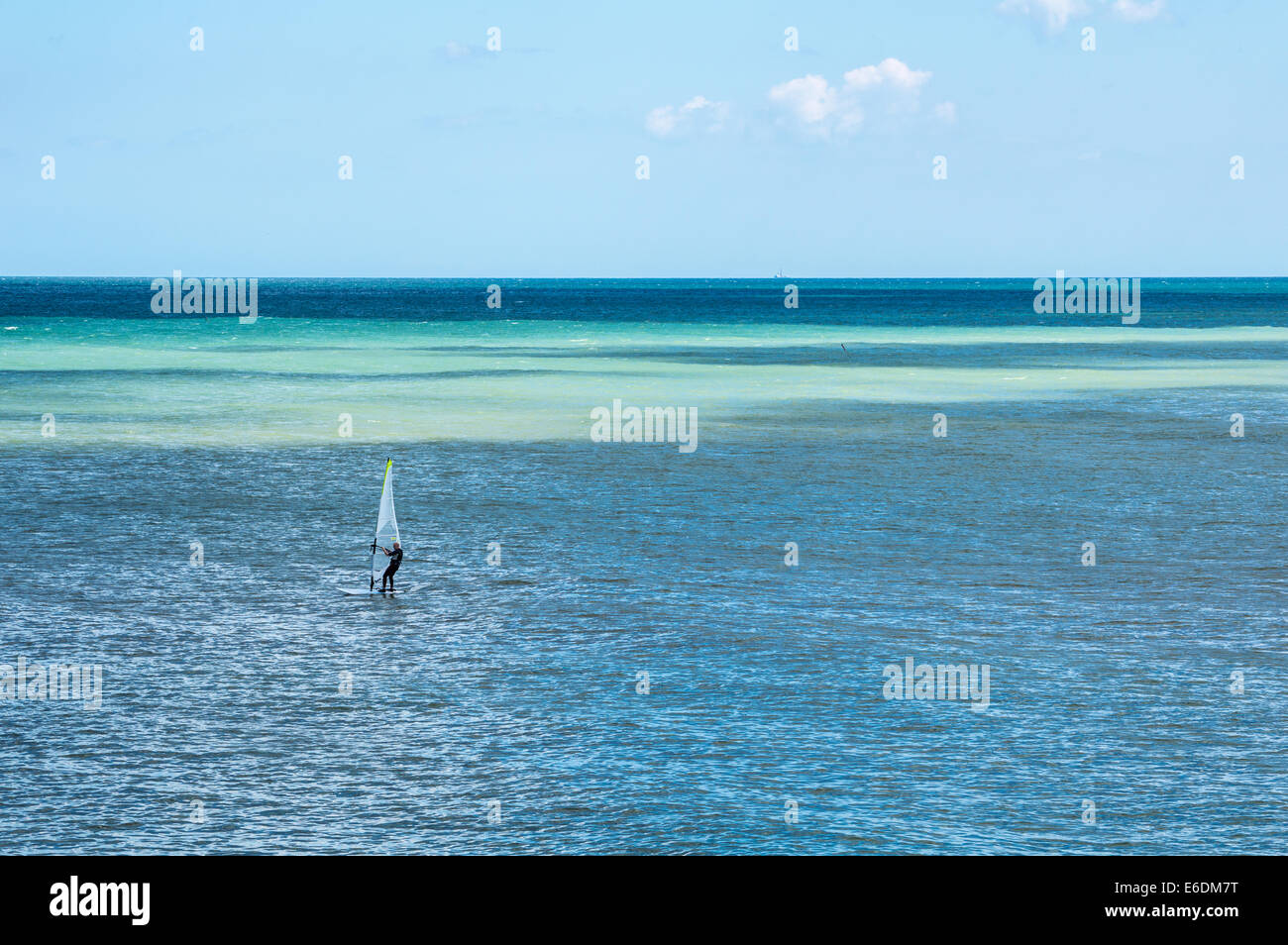 Beautiful crystal clear sea hi-res stock photography and images - Alamy