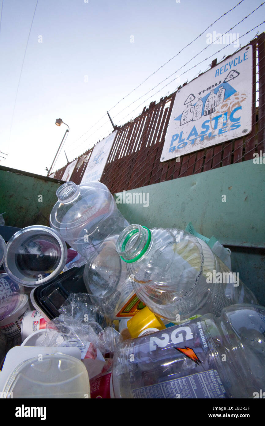 Plastic bottle recycling center usa hires stock photography and images