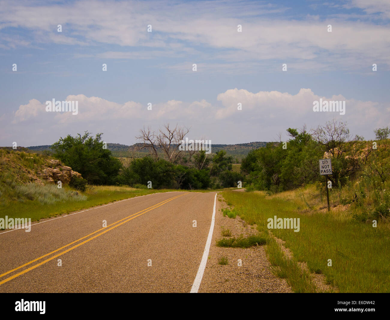 Midway between Chicago, Illinois , and Los Angeles, California, along